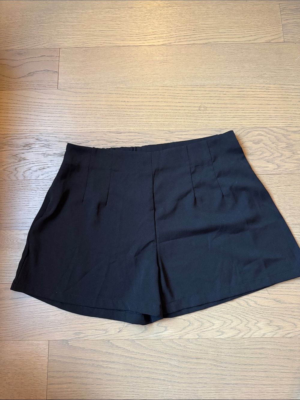 NWOT black shorts